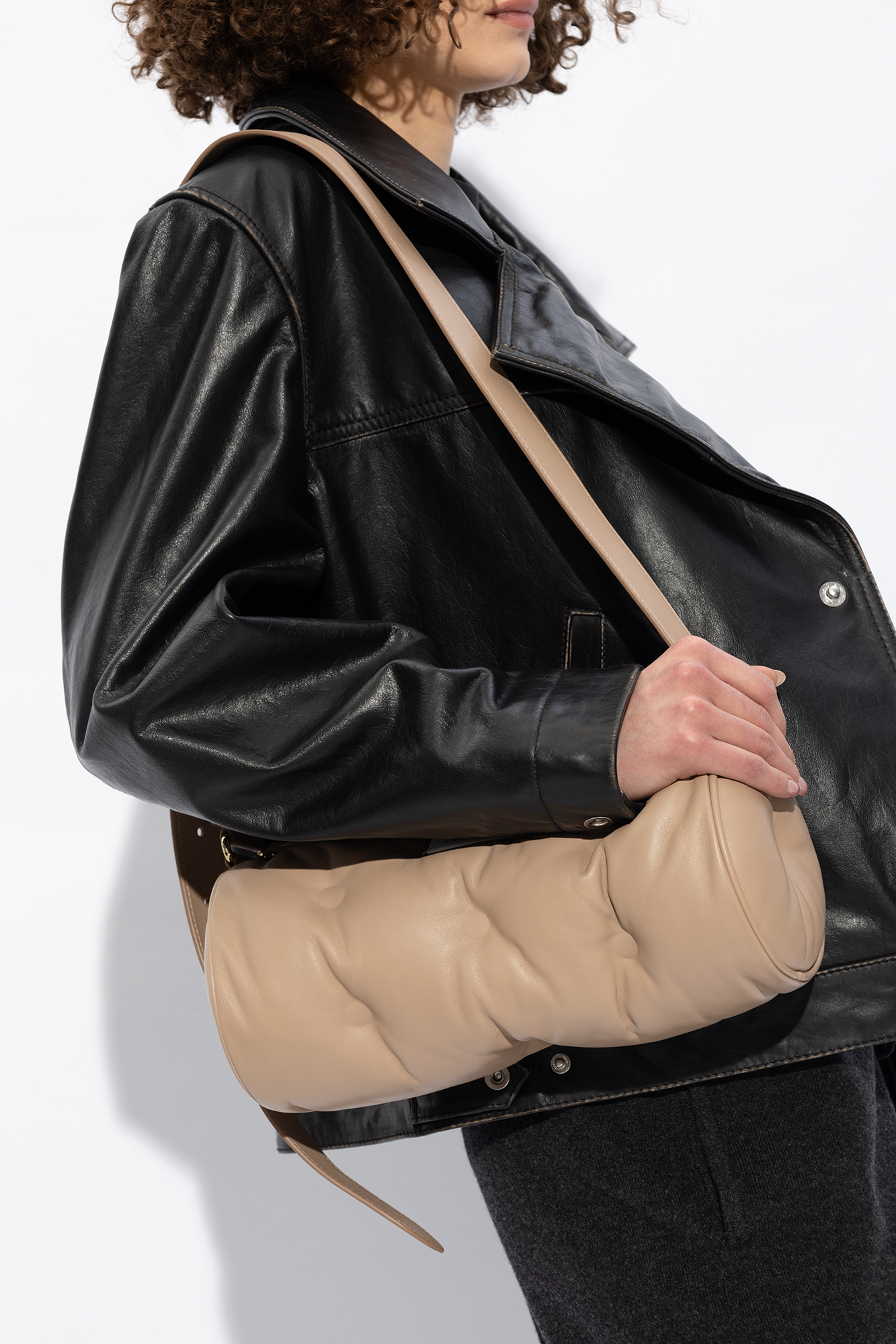 MAISON MARGIELA｜SHOULDER BAGS (SB1WG0048 P4300 T8013) Glam Slam Pillow Bag (SB1WG0048-P4300-T8013-BLACK)